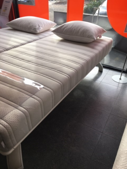 showroommodel Auping Bedmodel Royal