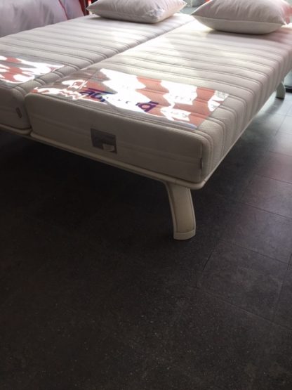 showroommodel Auping Bedmodel Royal