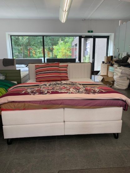 Showroomroommodel boxspring Alpine